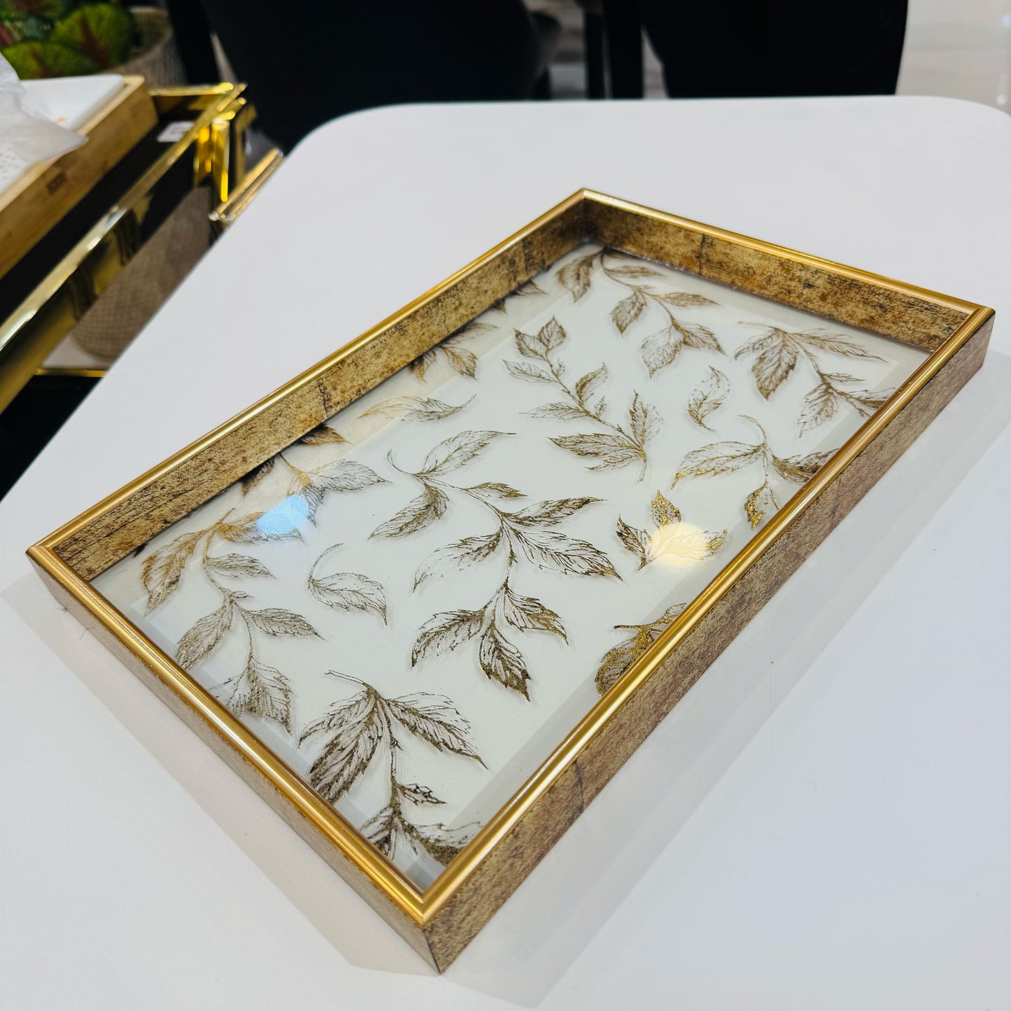 Golden Border Glass Tray (30x20cm) -D2