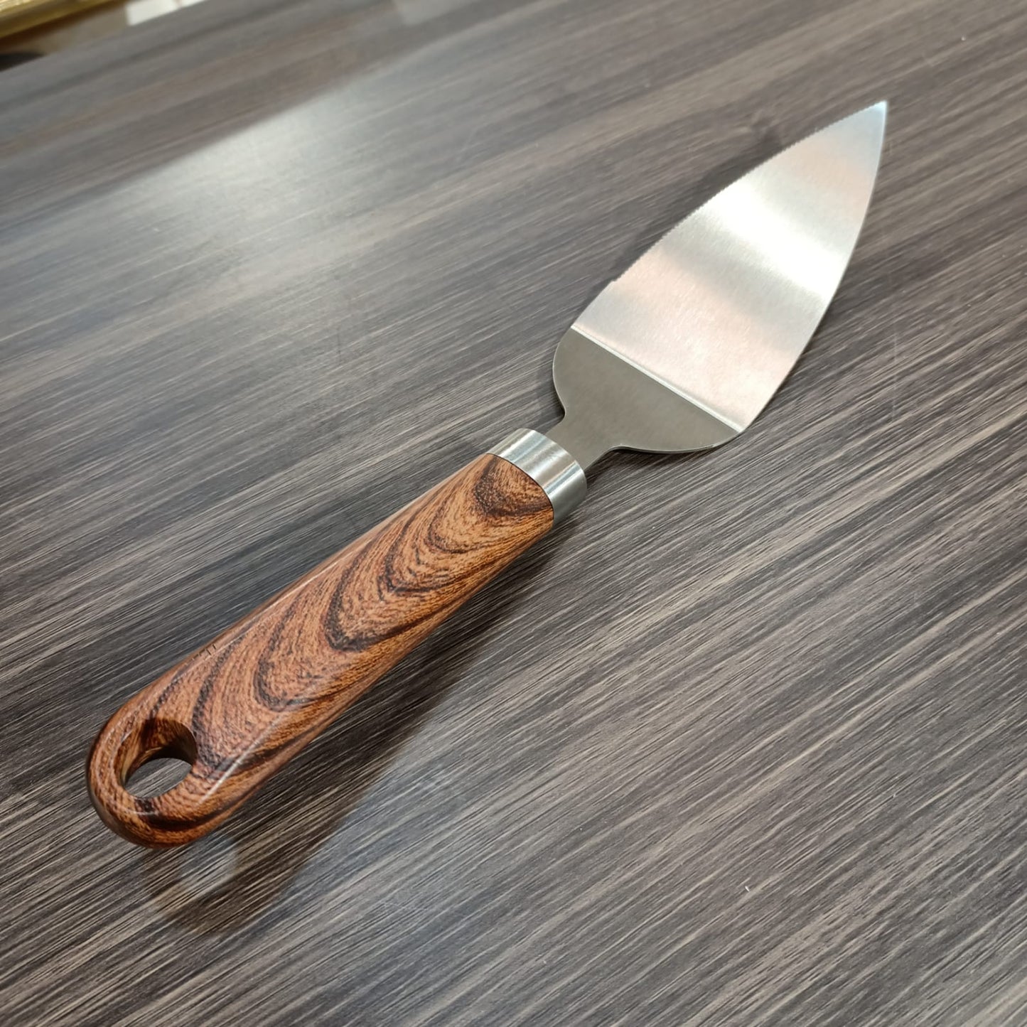 Wooden Handle Cake Pc Lifter -KT