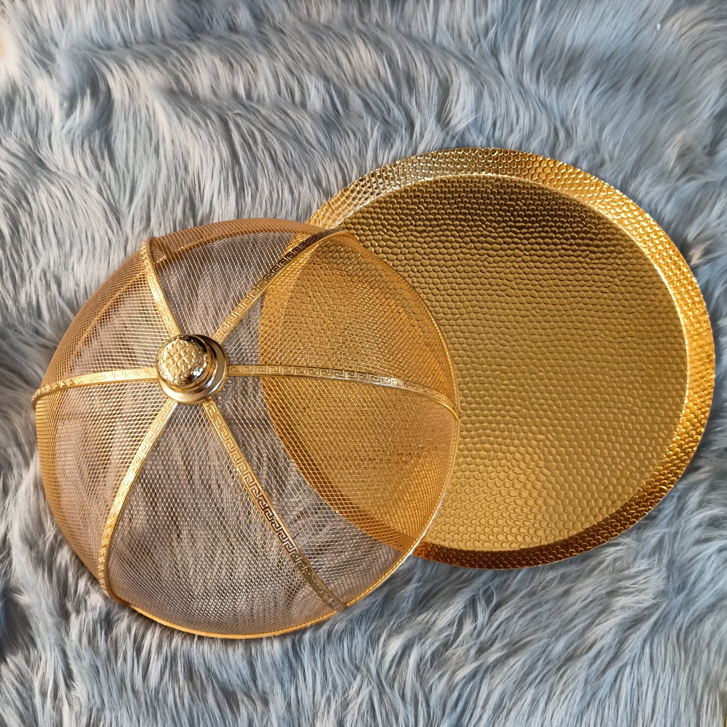 Metal Cake Tray With Lid (Round)