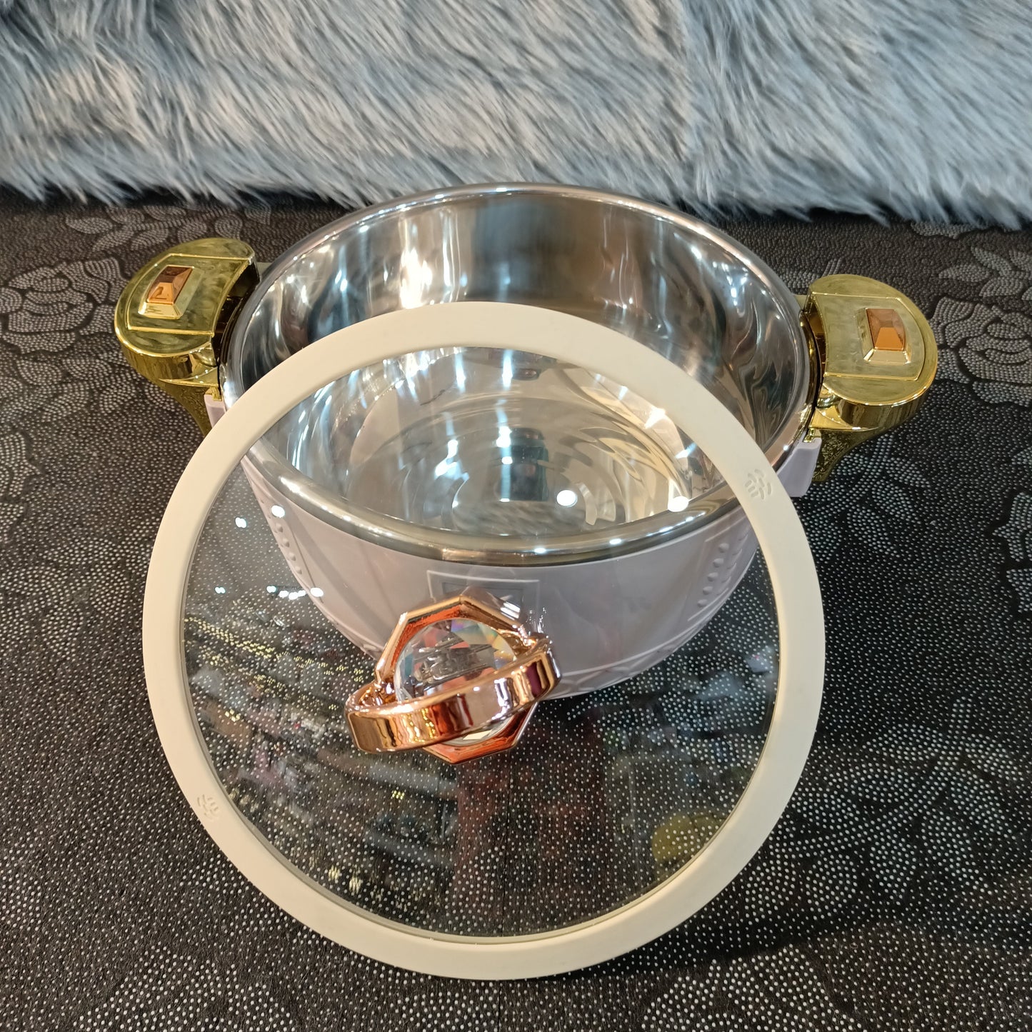 Single Piece Fancy HotPot-Medium