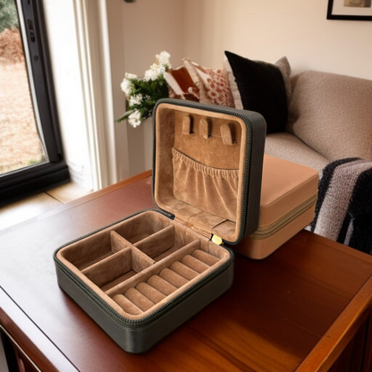 Mini Portable Travel Jewelry Case