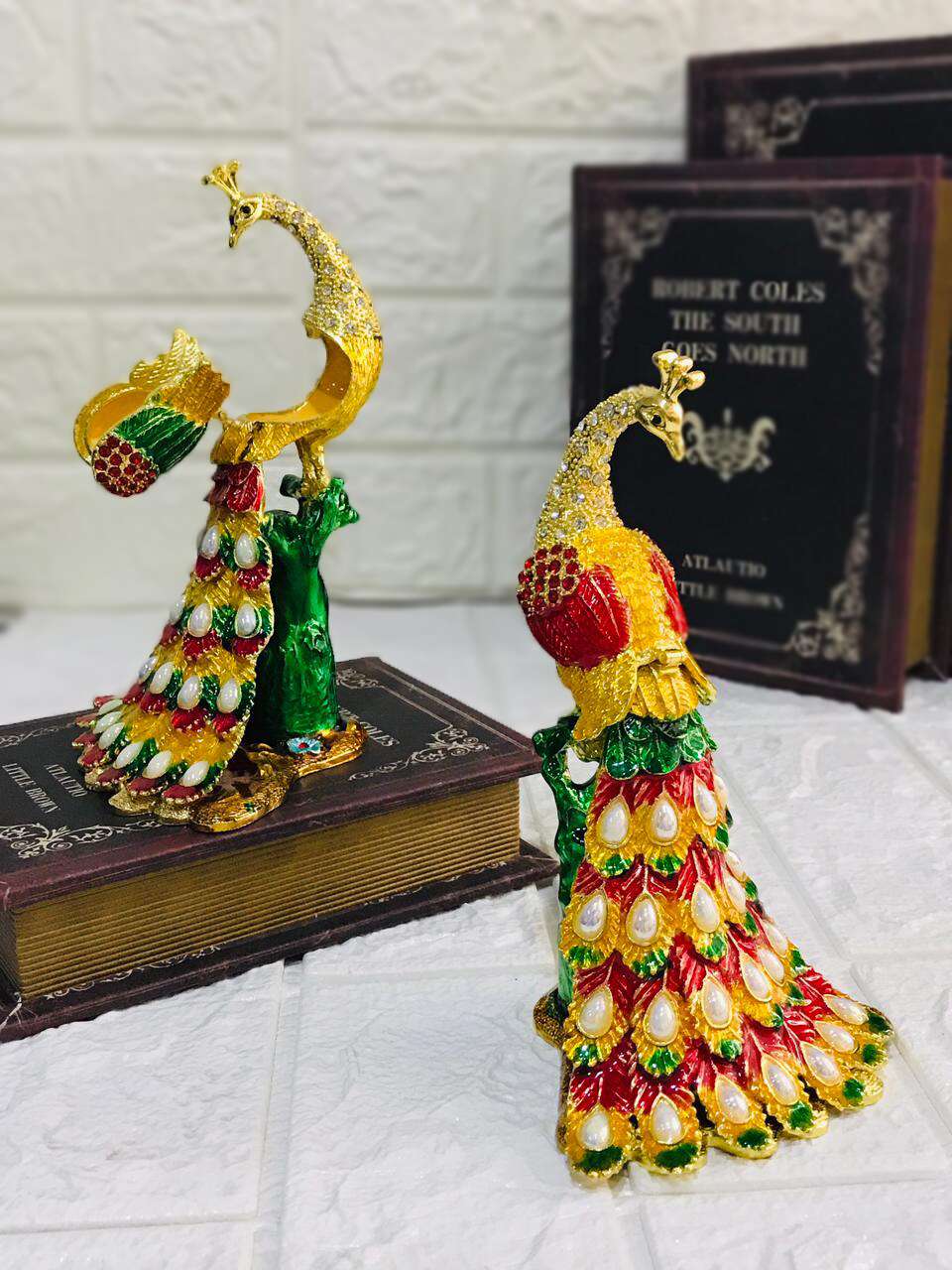 Pecock Figurines For jewelry Storage Medium