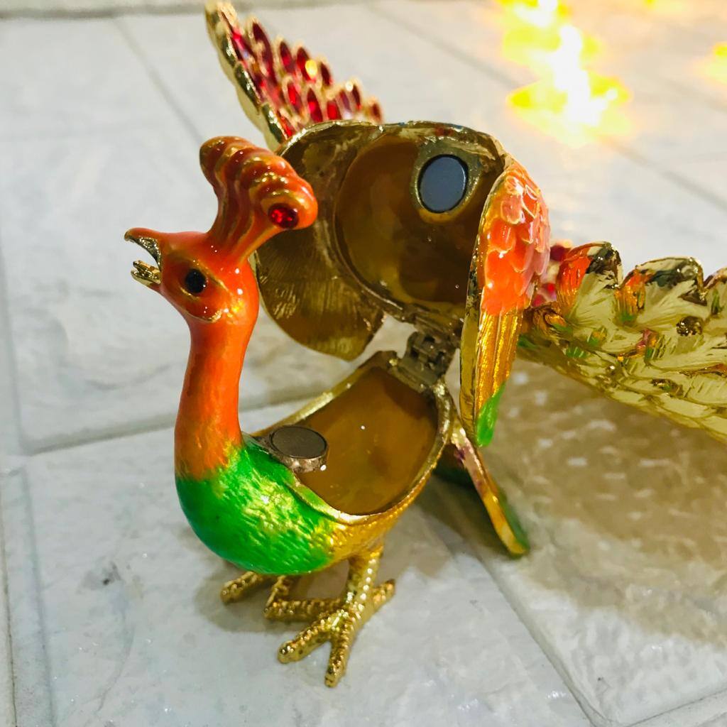 Beautiful Pecock Figurines For jewelry Storage