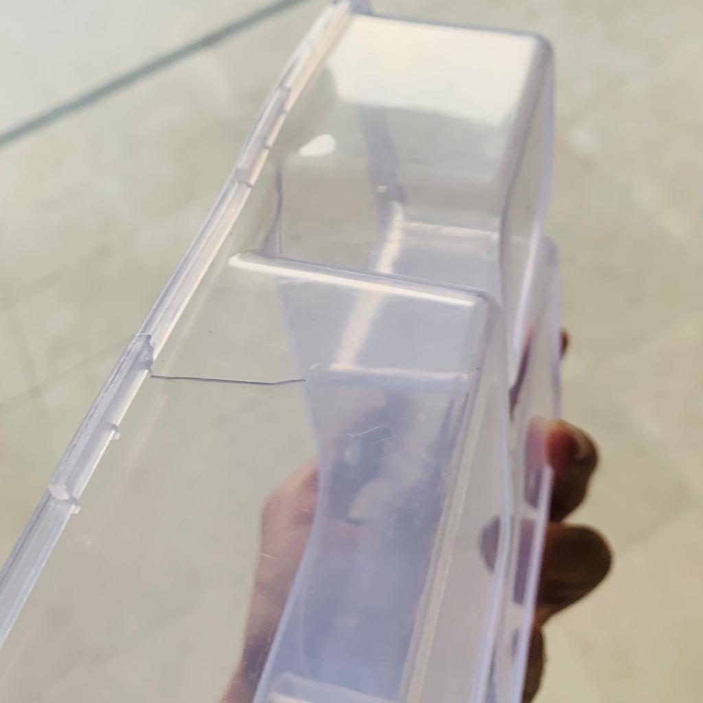 4 Compartments Air tight Box (Minor Damage)