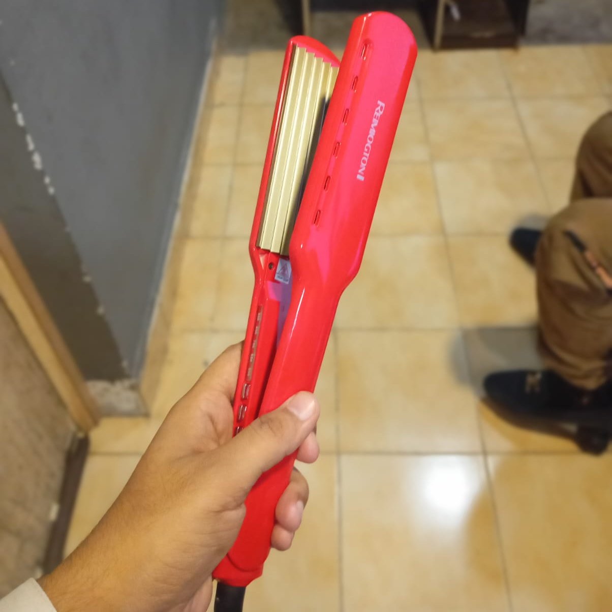 REMINGTON PROFESSIONAL HAIR CRIMPER MODEL 2531 (Red)